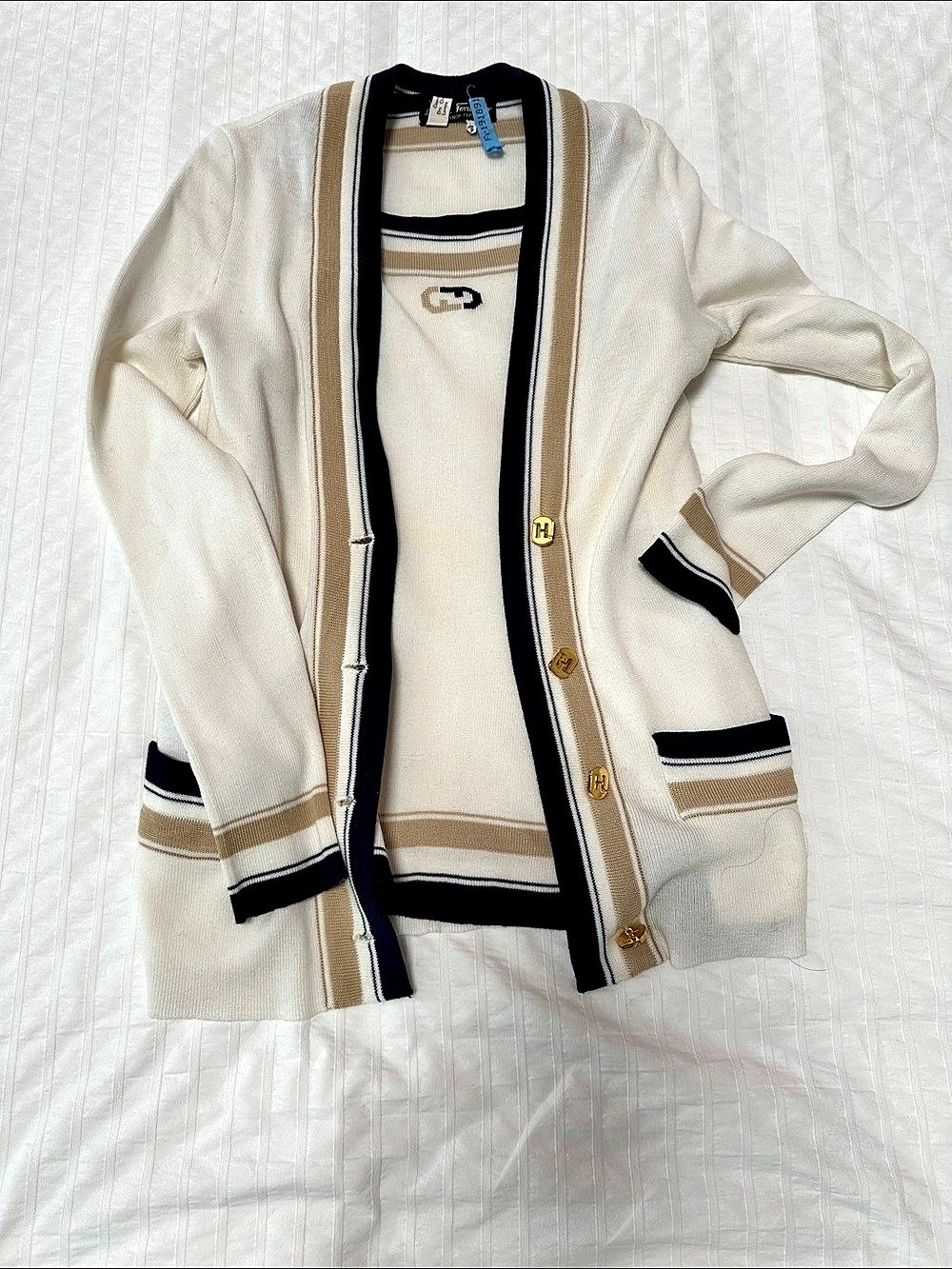 Salvatore Ferragamo Women'Small Cardigan and sweater set Size Small